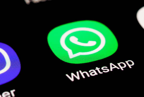������������ ������������ ������ WhatsApp*